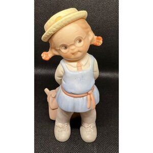 Enesco 1994 Members Only Figurine "Wot's All This Talk About Love?" Girl with gl